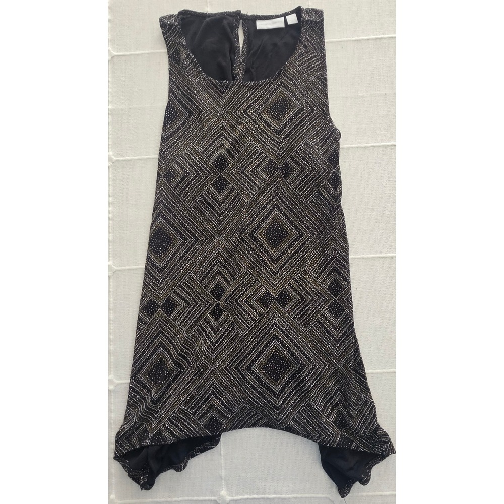 New York & Company Black Gold Metallic Geometric Sharkbite Tank Top Large